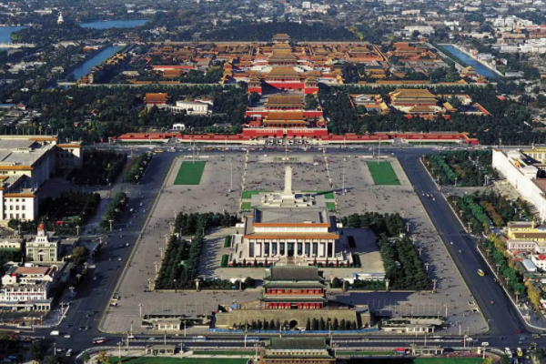 中国最大的城市广场是哪个恒隆广场,天安门广场,来福士广场